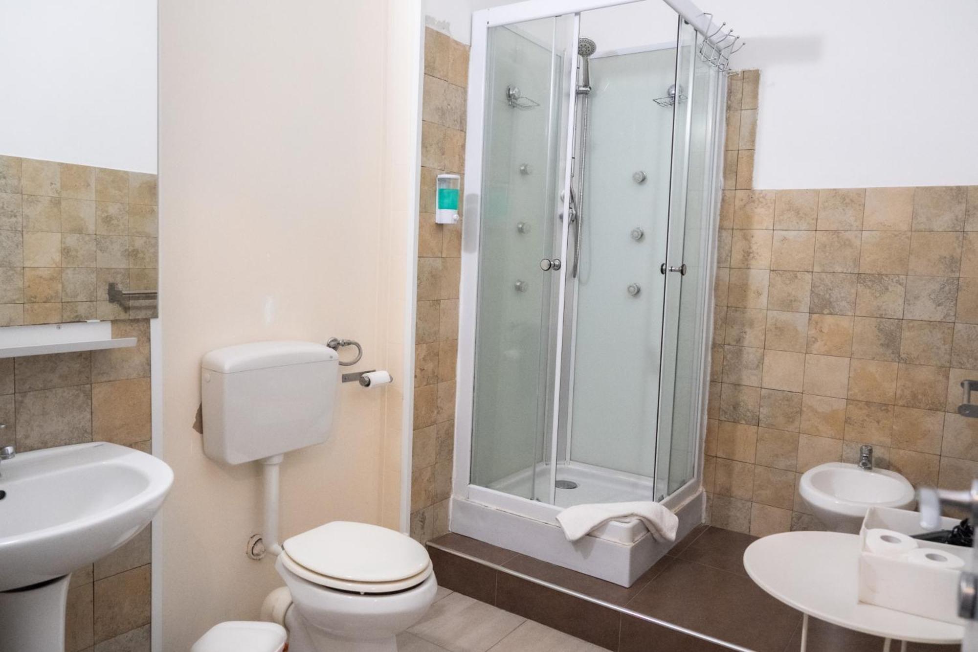 B&B Verga Catania-Fontanarossai nemzetközi repülőtér Szoba fotó