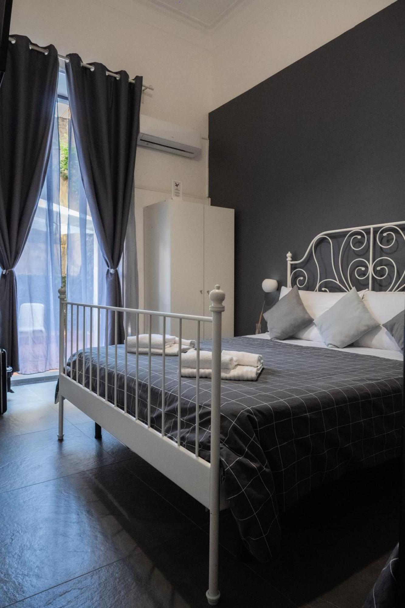 B&B Verga Catania-Fontanarossai nemzetközi repülőtér Kültér fotó