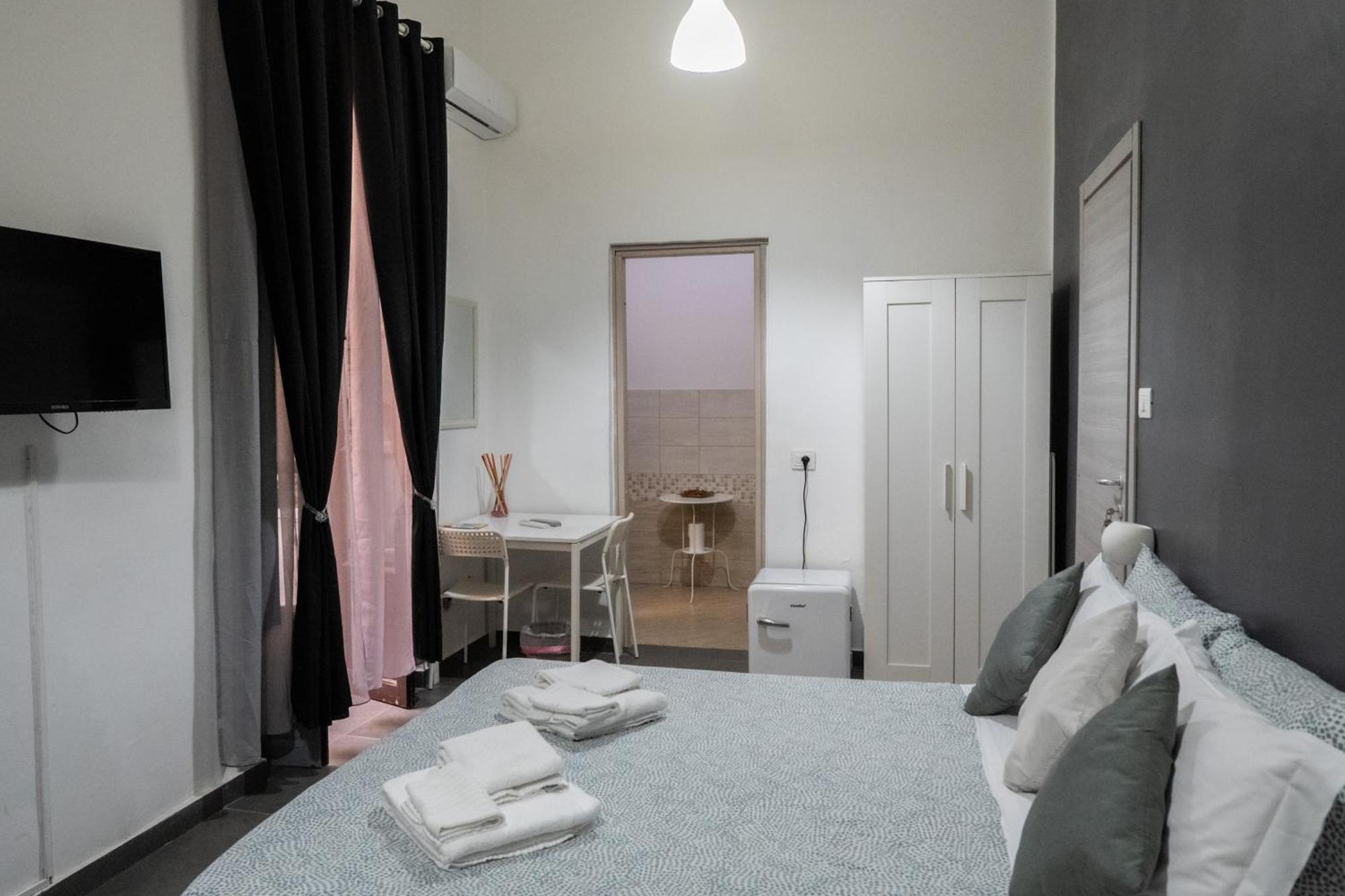 B&B Verga Catania-Fontanarossai nemzetközi repülőtér Kültér fotó